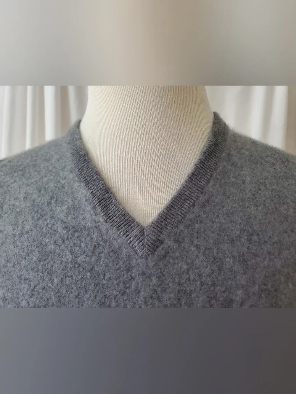 JOS. A. BANK Traveler's Collection Pure Cashmere Women's Sweater SOFT!